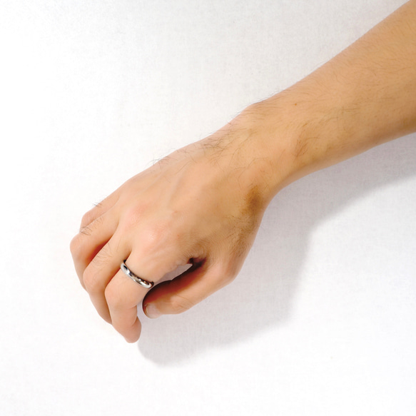 ハーフラウンド チタン リング グラデーション 4枚目の画像