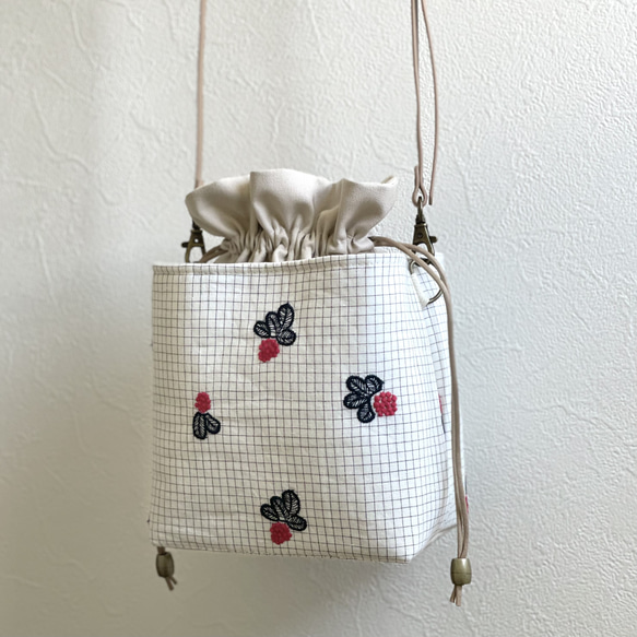 ⚮̈ミナペルホネン light berry ネリオバッグ あおり巾着 ショルダー