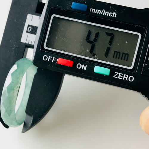 R100-010］ ジェイド JADE ヒスイ 本翡翠 くりぬき リング