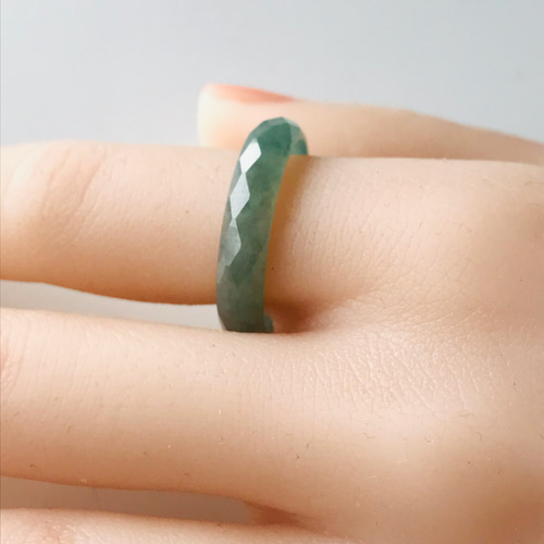 R100-010］ ジェイド JADE ヒスイ 本翡翠 くりぬき リング