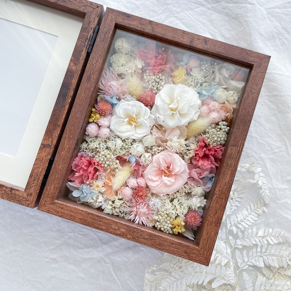 【両親贈呈品・写真入れOK】思い出に残るお花のフォトボックス（ミックス）　誕生日祝い　結婚祝い　子育て感謝状 6枚目の画像
