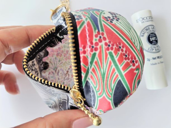 ★限定商品★　メダル型チャーム　小物入れ　アイアンシ 3枚目の画像