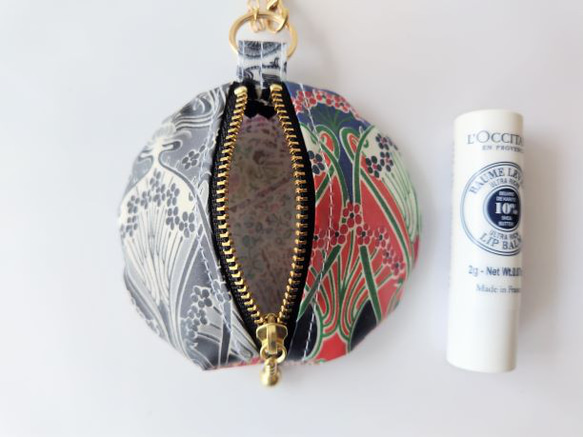 ★限定商品★　メダル型チャーム　小物入れ　アイアンシ 2枚目の画像