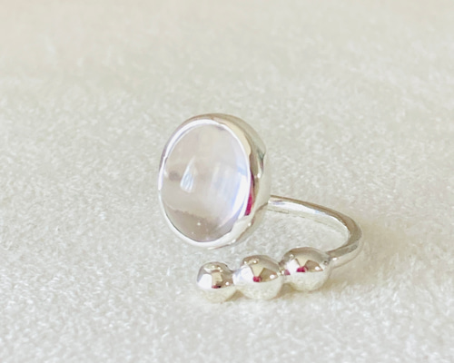 スターローズクォーツのオープンリング : 8〜10号 指輪・リング N＋5