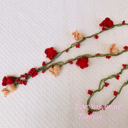 トルコ伝統工芸 oya刺繍ネックレス すずらんのように可憐に ネックレス