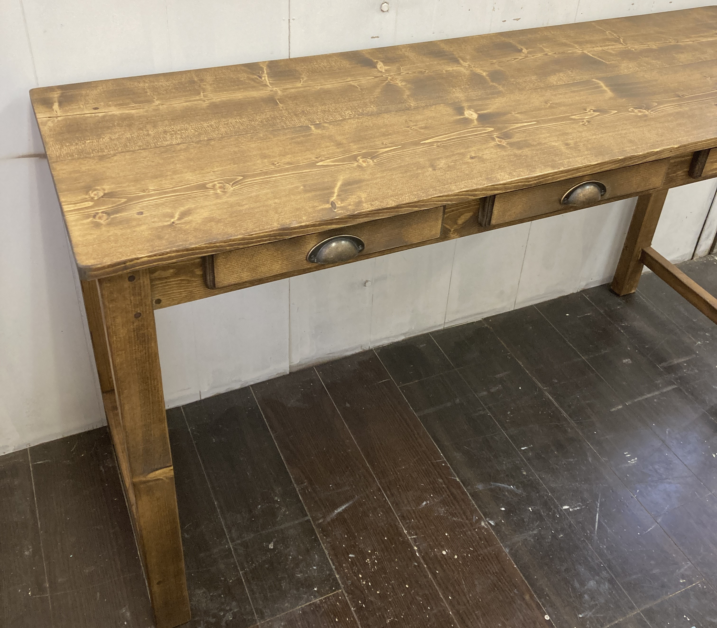 ［受注製作］舟形取っ手アンティークブロンズ★ミシンテーブル☆事務机【1400】引き出し３杯アンティック家具;