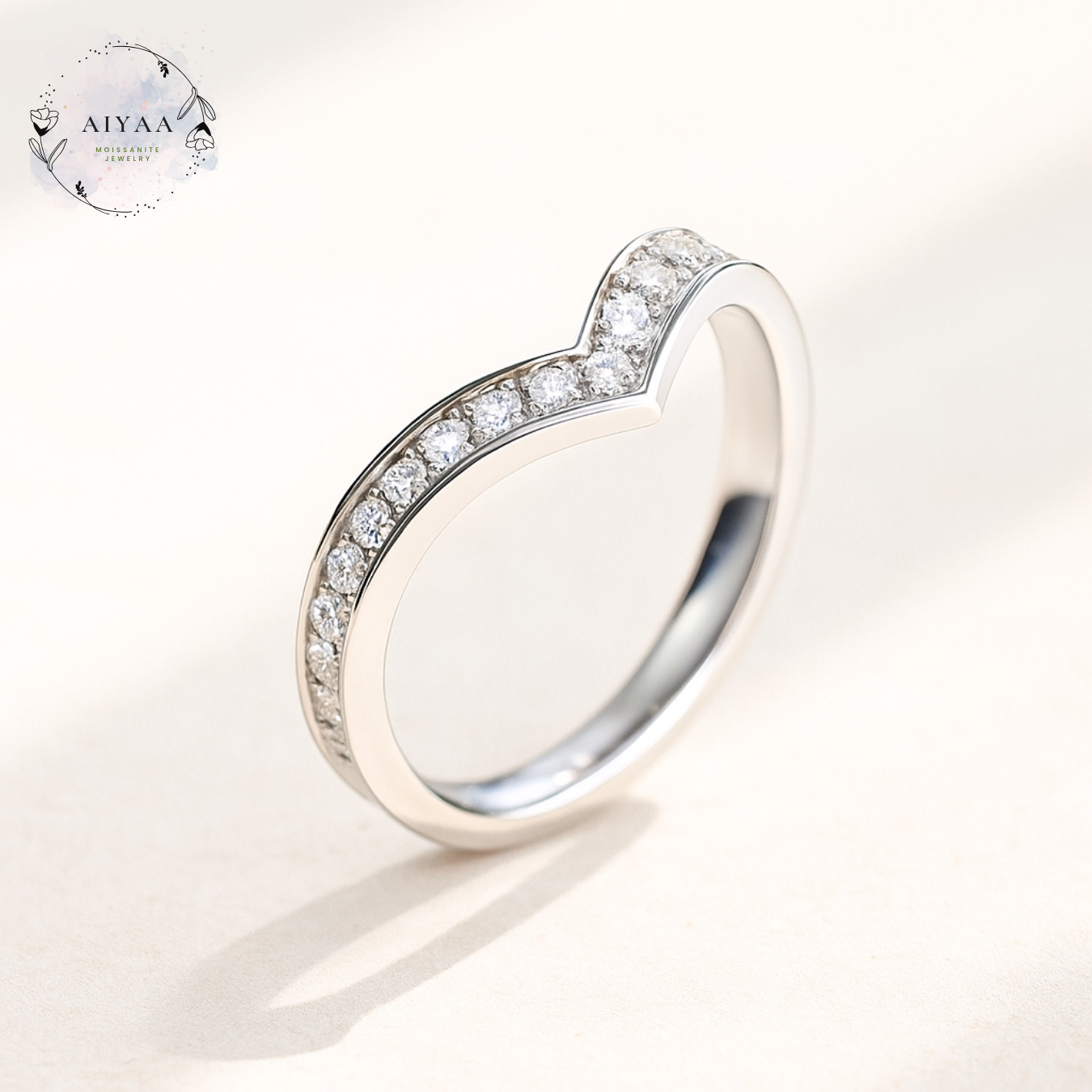 モアサナイト 1.5mm フルエタニティ V字リング｜Dカラー VVS1