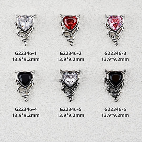 P603《1個》黒シルバー ネイルパーツ ハート 小悪魔 デビル 地雷系