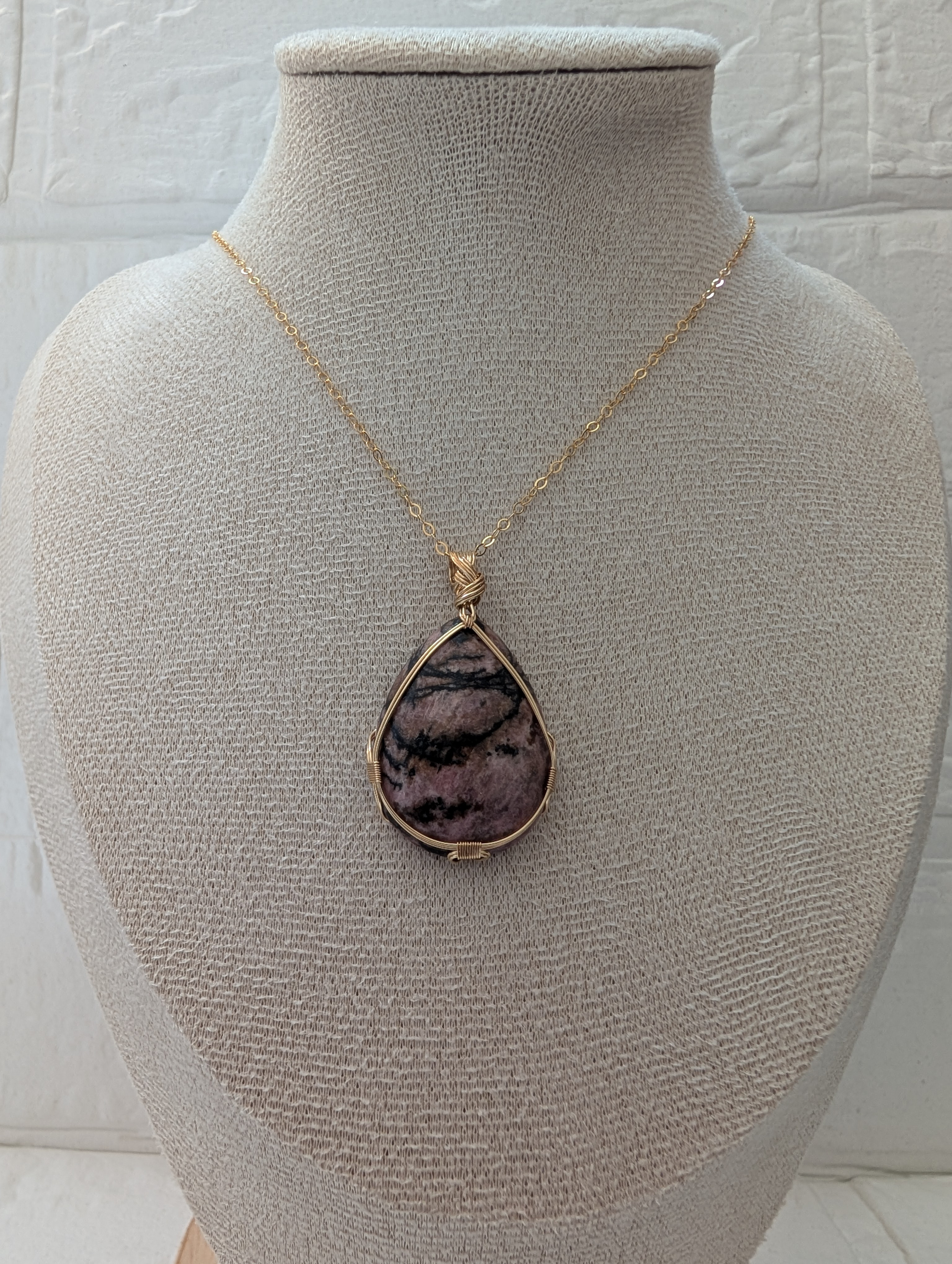 デンドライト　ロードナイト　女神巻き®ペンダントトップ