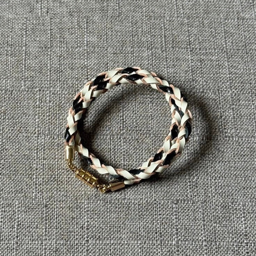 オーダーメイド】☆アクセント☆ブレスレット太め ダブル巻 革紐3mm