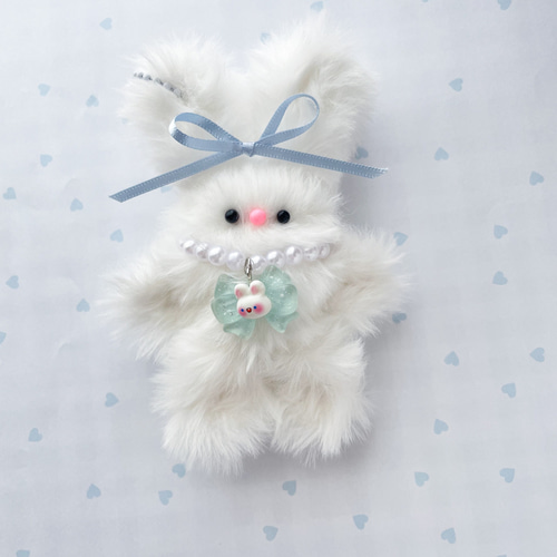 【2024秋冬新作】 モールドールうさぎキーホルダー♡ホワイト(完成品) ぬいぐるみ チャーム