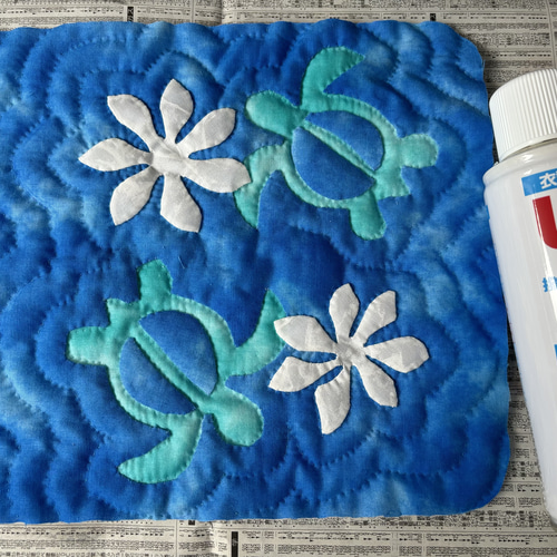 L字ファスナー長財布 エメラルド色のホヌ【再販】ハワイアンキルト 長