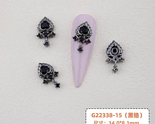 P621黒《1個》ネイルパーツ 十字架 クロス ハート ロック 地雷系 量産