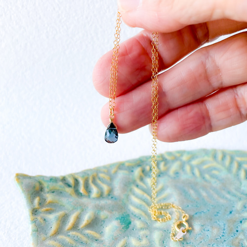 ロンドンブルートパーズの一粒輝くネックレス / 14kgf 華奢なゴールド