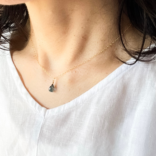 ロンドンブルートパーズの一粒輝くネックレス / 14kgf 華奢なゴールド
