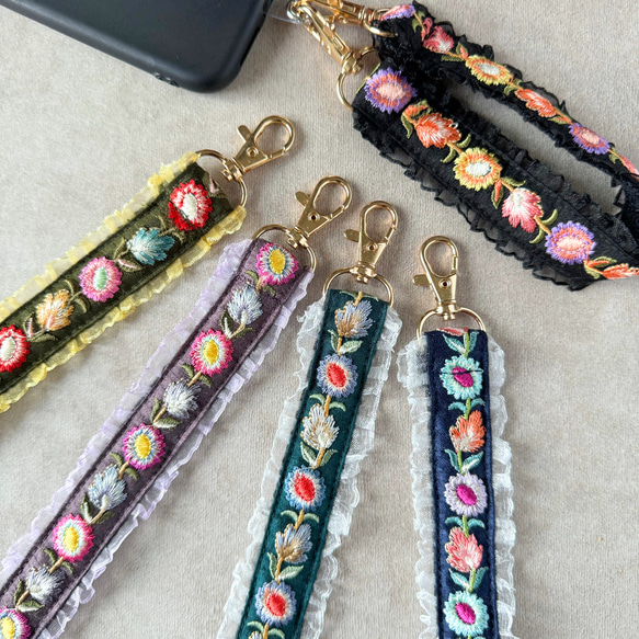 印度刺繡絲帶手帶、短帶、智慧型手機吊帶、Kokkuri 5 種平靜顏色 第1張的照片
