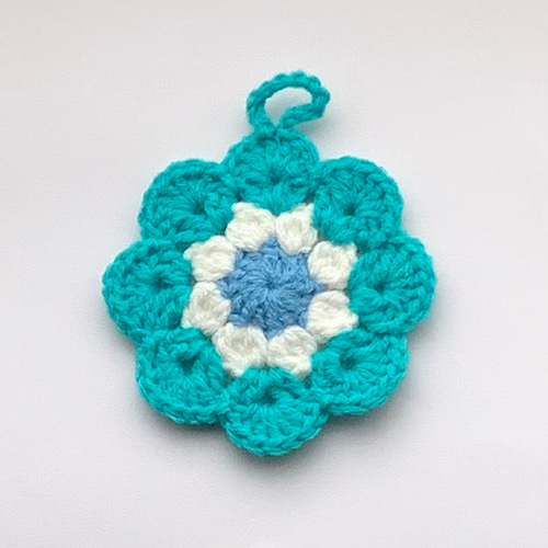 アクリルたわし エコたわし スクエア お花 アクリルたわし＊エコたわし＊お花＊5枚セット - メルカリ