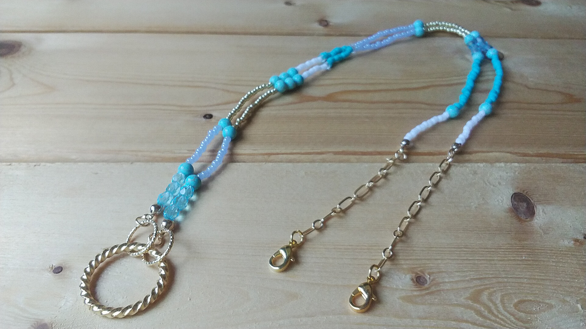 爽やかカラーの6wayネックレス（ゴールドカラー）