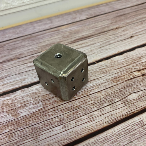 ステンレス製サイコロ 文鎮 ペーパーウェイト 置き物 その他置物 ak