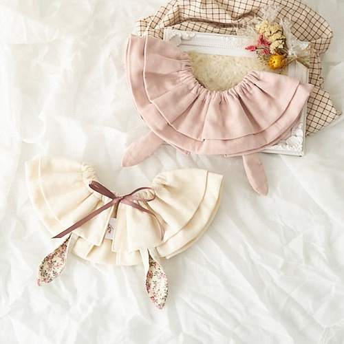 耳付き つけ襟風 フリルスタイ ダブルガーゼ リバティ ムーンモス