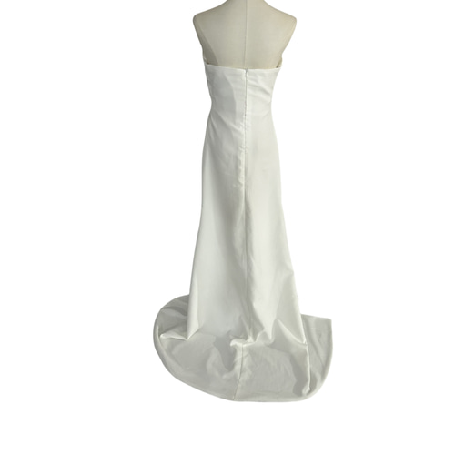 パーティードレス ノースリーブ 背中見せ ファスナー Aラインライン  