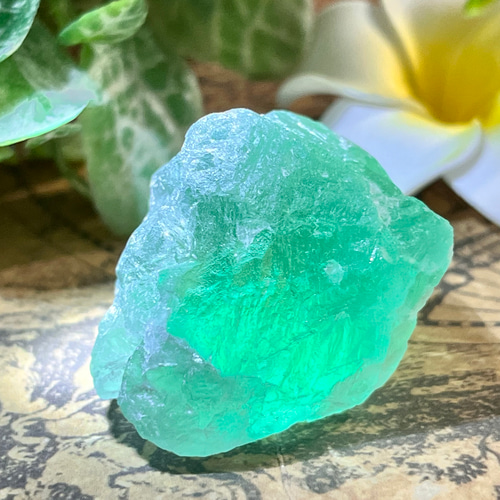 受験・勉強のお守り、ネガティブ解消】パキスタン産 フローライト 原石