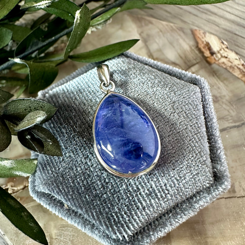 プレミアム】タンザナイトペンダントトップ93 ペンダントトップ 円と縁  