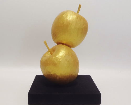 なんとも可愛い名もなきアーティストの木彫りの果物？リンゴ？オブジェある意味珍品 34ffeaf9e472081fa210d59d4e385d