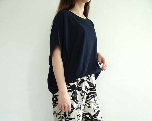 寬鬆輪廓/棉質套頭衫（黑色） 第2張的照片