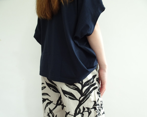 寬鬆輪廓/棉質套頭衫（黑色） 第3張的照片