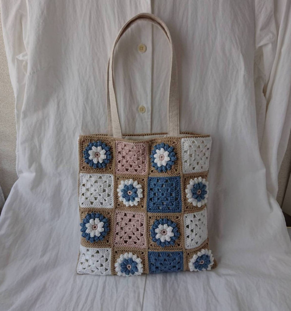 クロッシェグラニースクエアミニバッグ・ベージュ×ブルー(コットン糸・ かぎ針編み  ) 人気・おすすめ｜使いやすい・旅行におすすめ 品質保証 全国発送 日本国内発送・最短翌日お届け