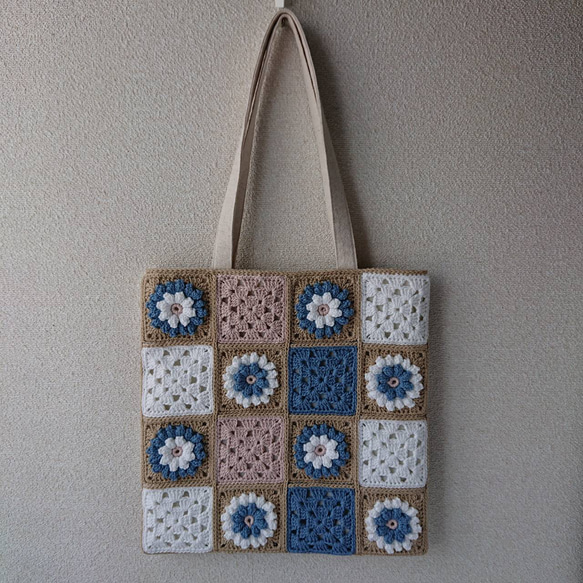 クロッシェグラニースクエアミニバッグ・ベージュ×ブルー(コットン糸・ かぎ針編み  ) 人気・おすすめ｜使いやすい・旅行におすすめ 品質保証 全国発送 日本国内発送・最短翌日お届け