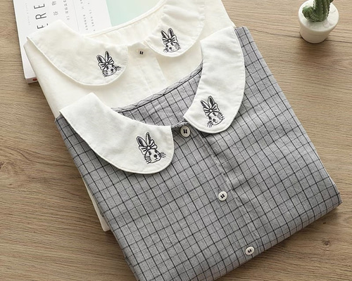 イーペ★eiπe 「うさぎ刺繍」パフ袖ブラウスシャツ イーペ☆eiπe 「うさぎ刺繍」パフ袖ブラウスシャツ