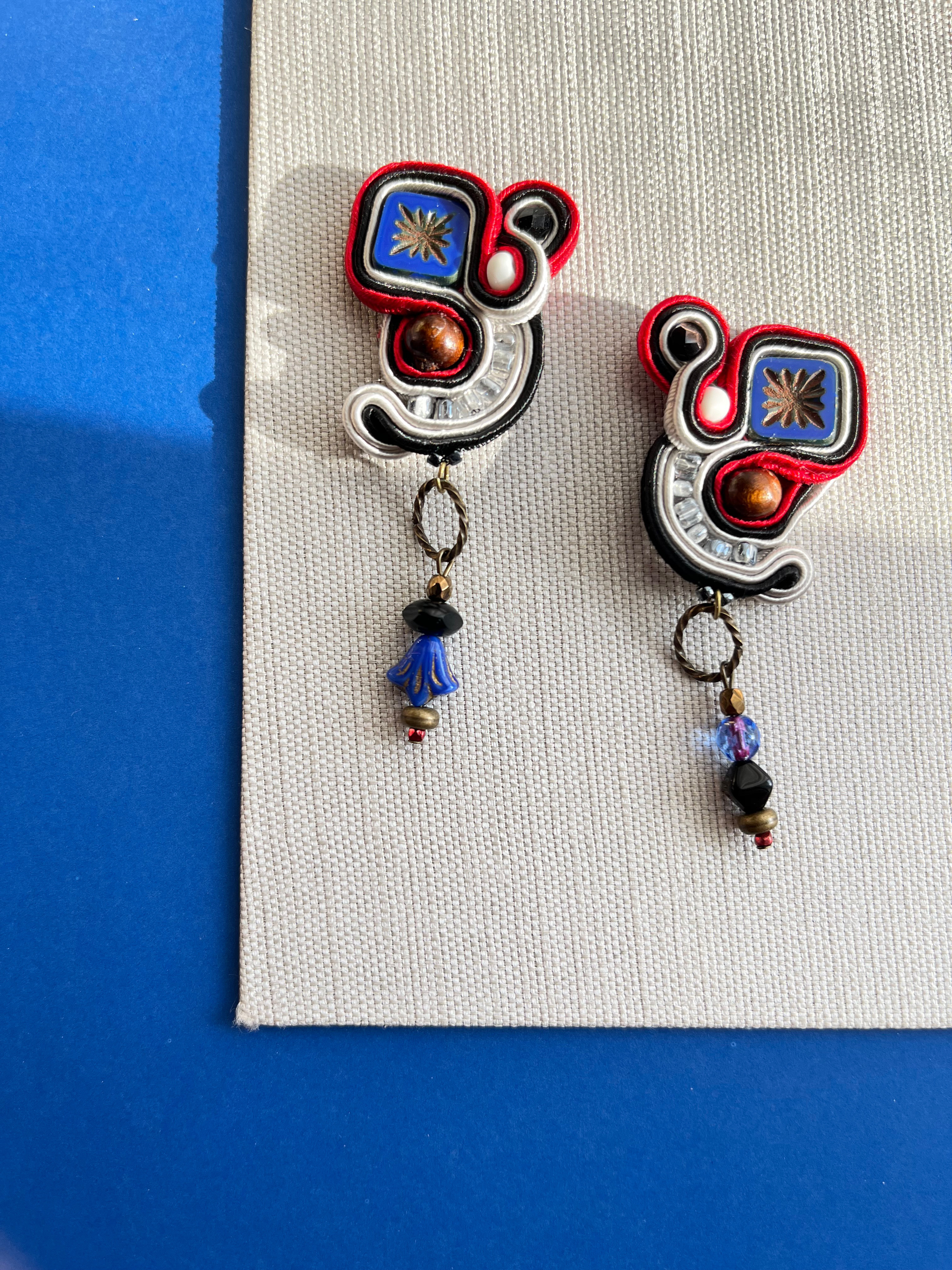 ソウタシエ イヤリング 一点もの ◇ exotic ~blue × red~ ◇