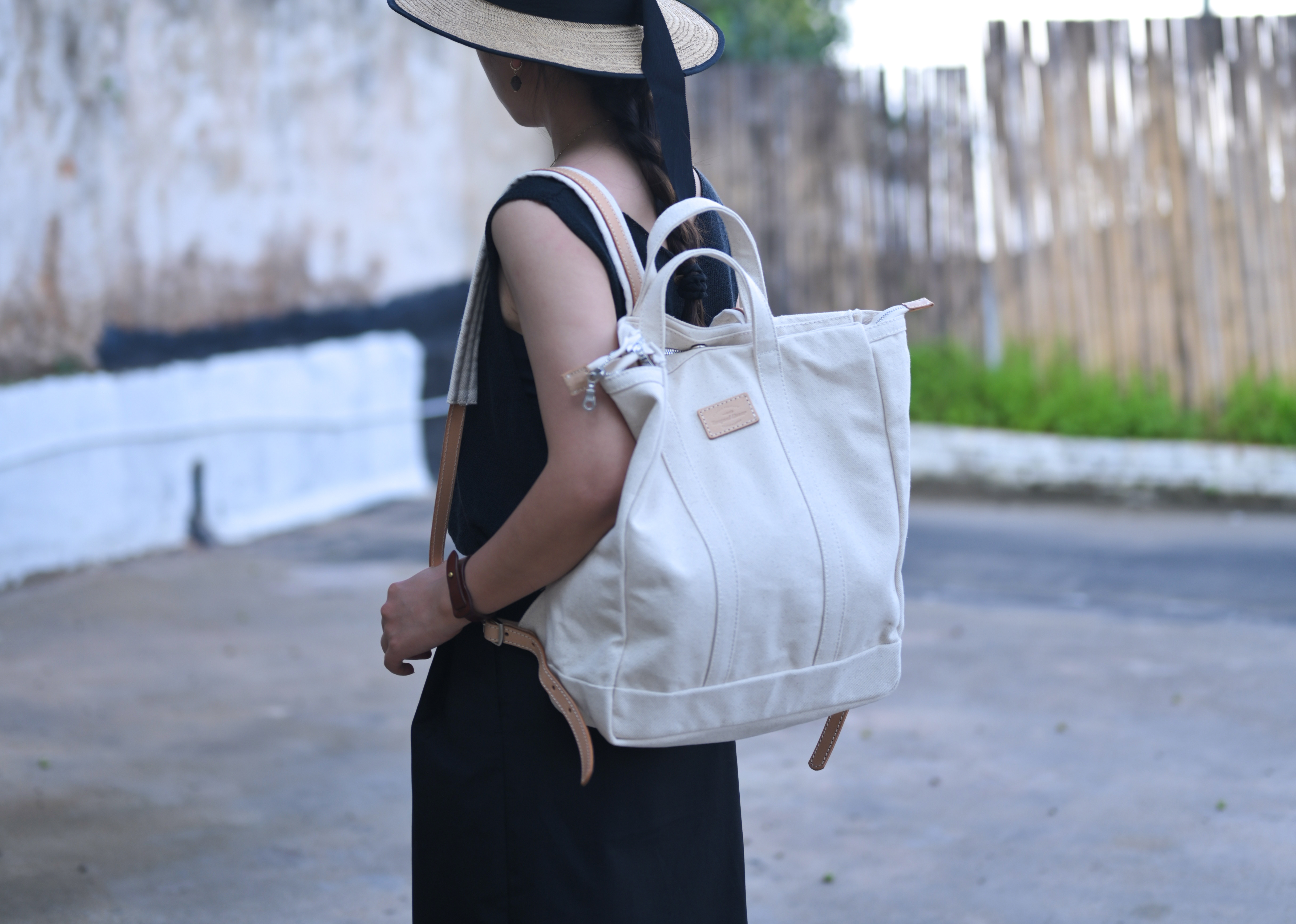 【新作】2WAY大容量キャンバストートバッグ 原胚布のキャンバス生地