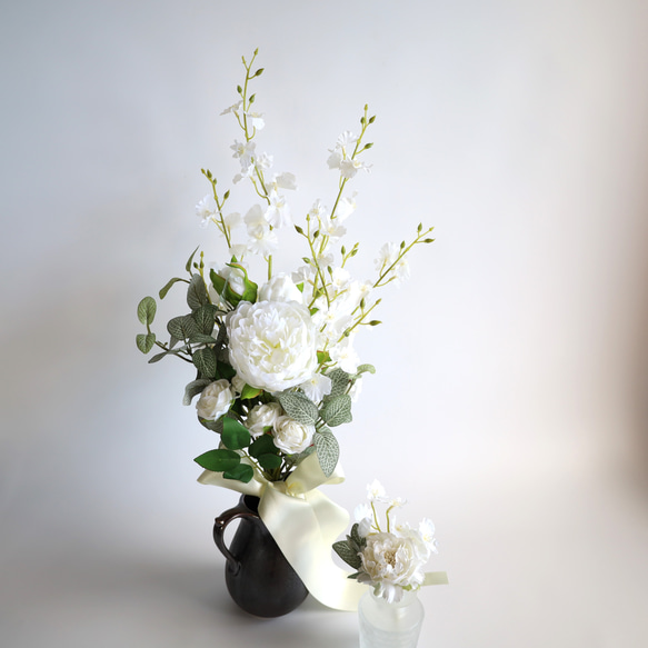 ピュアホワイトのアームブーケ　ブライダルブーケ　ブライダル　結婚式　ウェディング　アーティフィシャルフラワー　和装ブーケ 