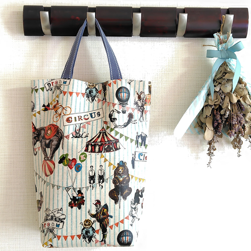 防水・ラミネート トートバック(中) サーカス柄 （3色展開 ） トート  