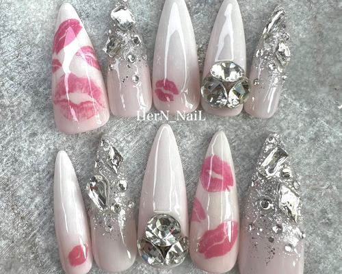 ぬい様♡専用ページ♡ネイルチップ1点 𝘽𝙊𝙔 𝙉𝙀𝙓𝙏 𝘿𝙊𝙊𝙍🏠🌈☁️🎶 ゆるゆるなぬいぐるみたちが