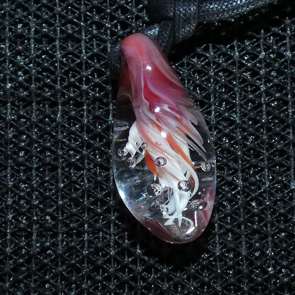 龍のシッポ　ＮＯ.1（ガラス、とんぼ玉、空気、酸素、一点物、ネックレス）