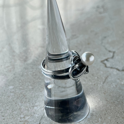 純銀】アンティーク調 ウェーブパールリング ( アコヤ真珠 ) 指輪