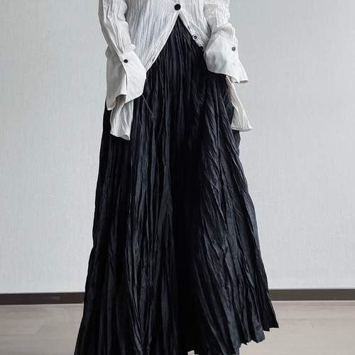 美品　プラダ　シワ加工スカート 美品プラダシワ加工スカート