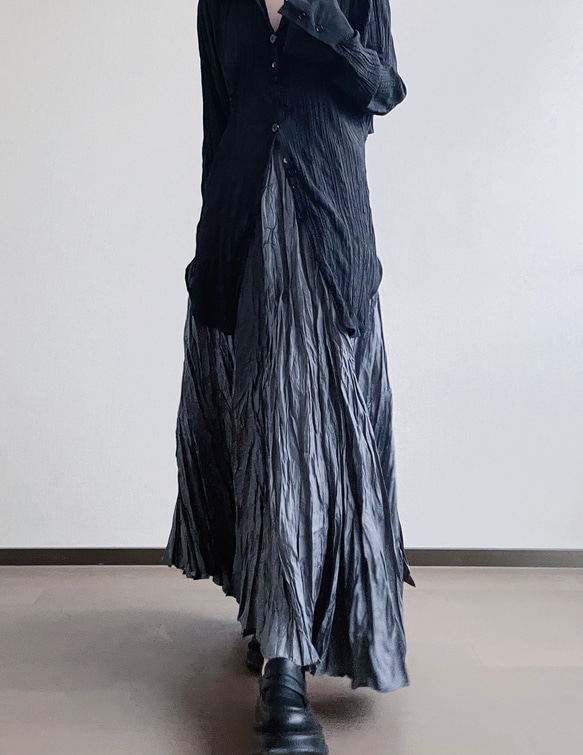 すらりと魅せてコーデの格を引き上げ♪シワ加工スカート ブルーグレー 人気・おすすめ｜使いやすい・旅行におすすめ 品質保証 全国発送 在庫限り