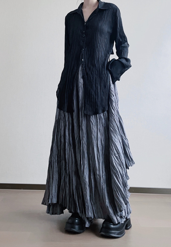 すらりと魅せてコーデの格を引き上げ♪シワ加工スカート ブルーグレー 人気・おすすめ｜使いやすい・旅行におすすめ 品質保証 全国発送 在庫限り