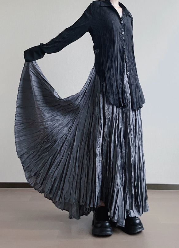 すらりと魅せてコーデの格を引き上げ♪シワ加工スカート ブルーグレー 人気・おすすめ｜使いやすい・旅行におすすめ 品質保証 全国発送 在庫限り