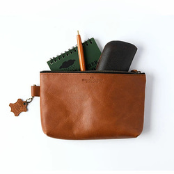 【美品】コーチ☆フック付 ステゴサウルスポーチ レザー 本革 ロゴ入化粧袋 本革 マルチポーチ ソフトオイルレザー マチ付き 通帳ケース コスメ