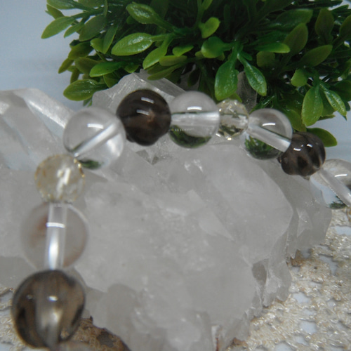 幸運を呼ぶ希望の石～ スモーキークォーツ＆シトリン＆水晶