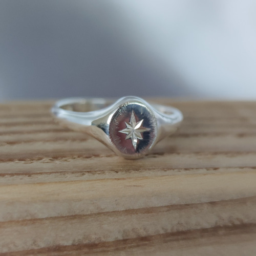 星/シグネットリング 指輪・リング cmmmg.(センチミリグラム) 通販