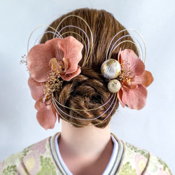 ブラウン 茶色 ヘッドドレス ヘアアクセサリー フラワー 布花 髪飾り 楽天市場】カチューシャ コサージュ風フラワー ブラウン