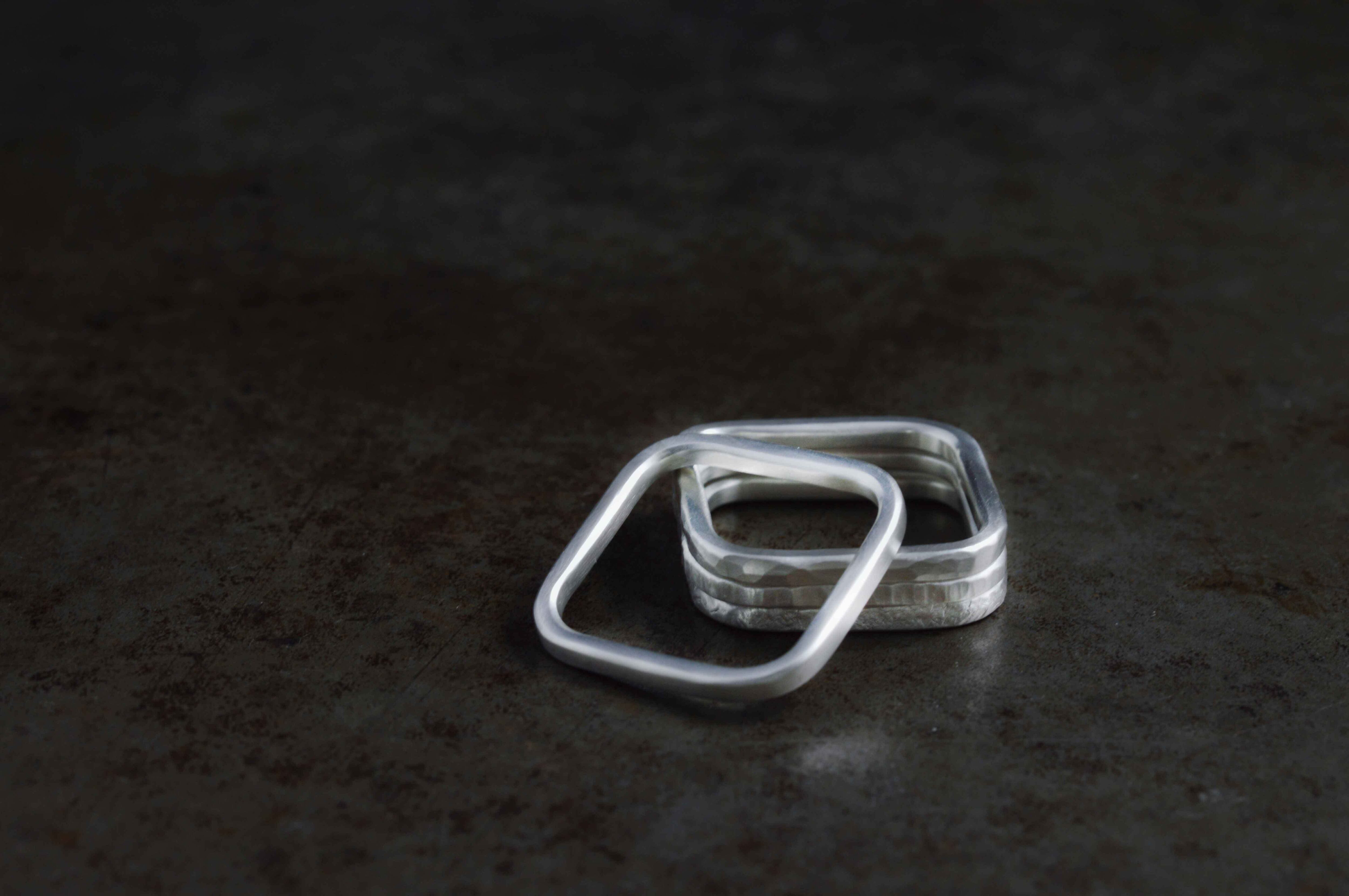 シルバー / 温情 四角リング2mm［silver］ 5,040円