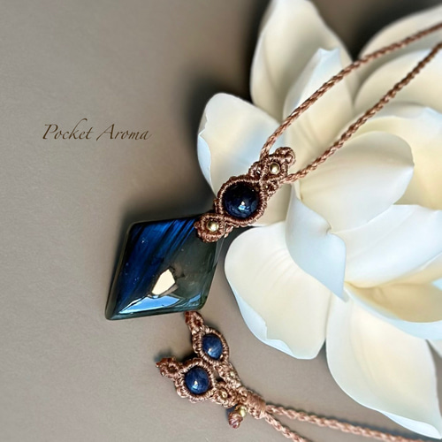 K2ストーン サファイア マクラメネックレス （天然石ビーズの通販（23  